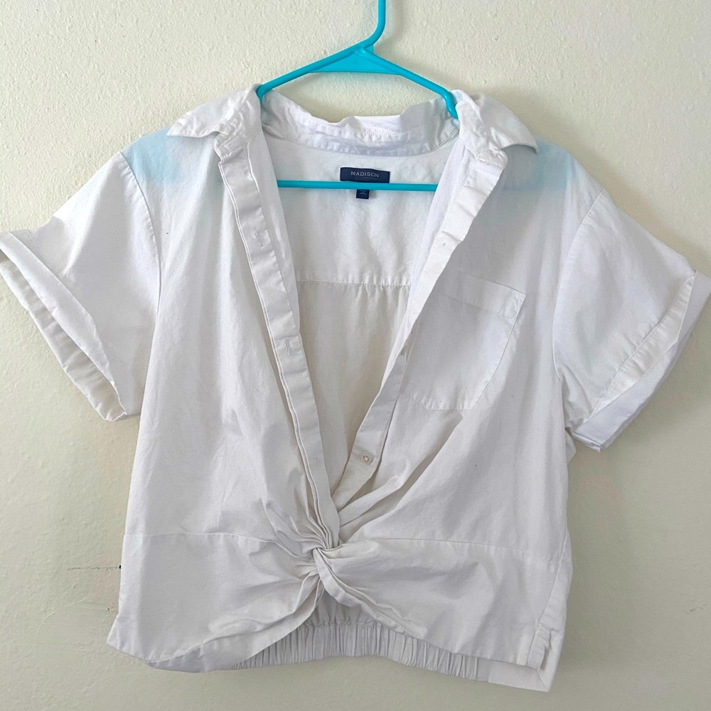 White Cropped Women’s Top with Knot